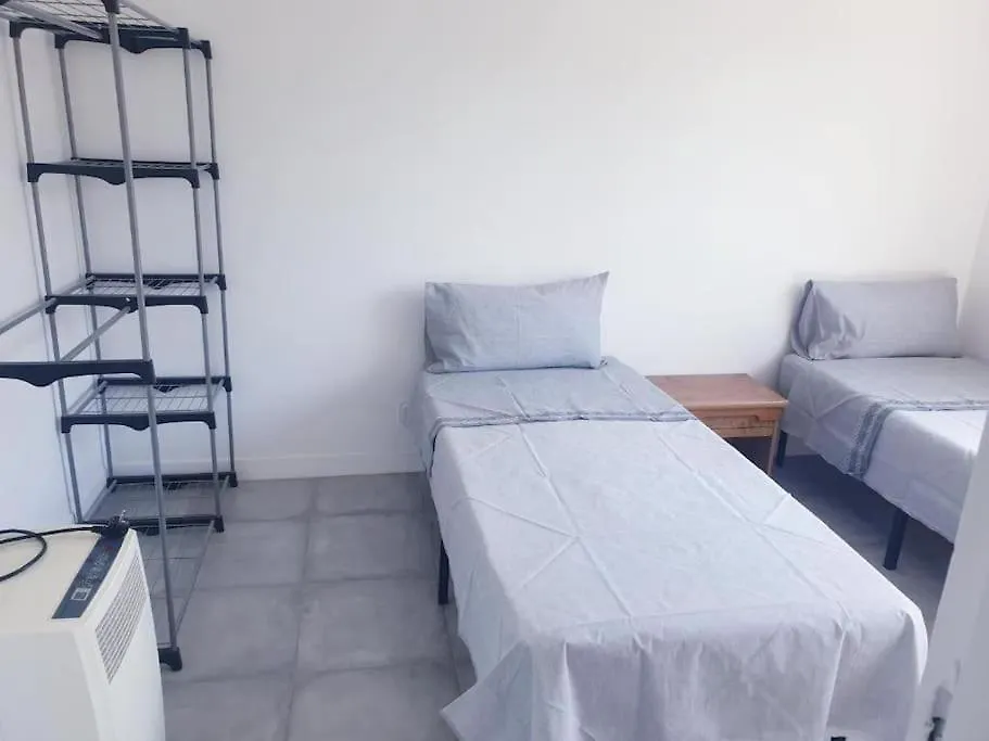 Grand Appartement, 2 Ou 3 Ou 4 Pieces, Tramway Sur Place, Proche Gare Sncf St Augustin 5 Min, Aeroport A 7 Min, Plage Ou Allianz Riviera 10 Min, Palais Nikaia 2 Min , Supermarche Sur Place, Parking Possible Si Disponible Ou Payant A 1000 Metre Nice Apartment