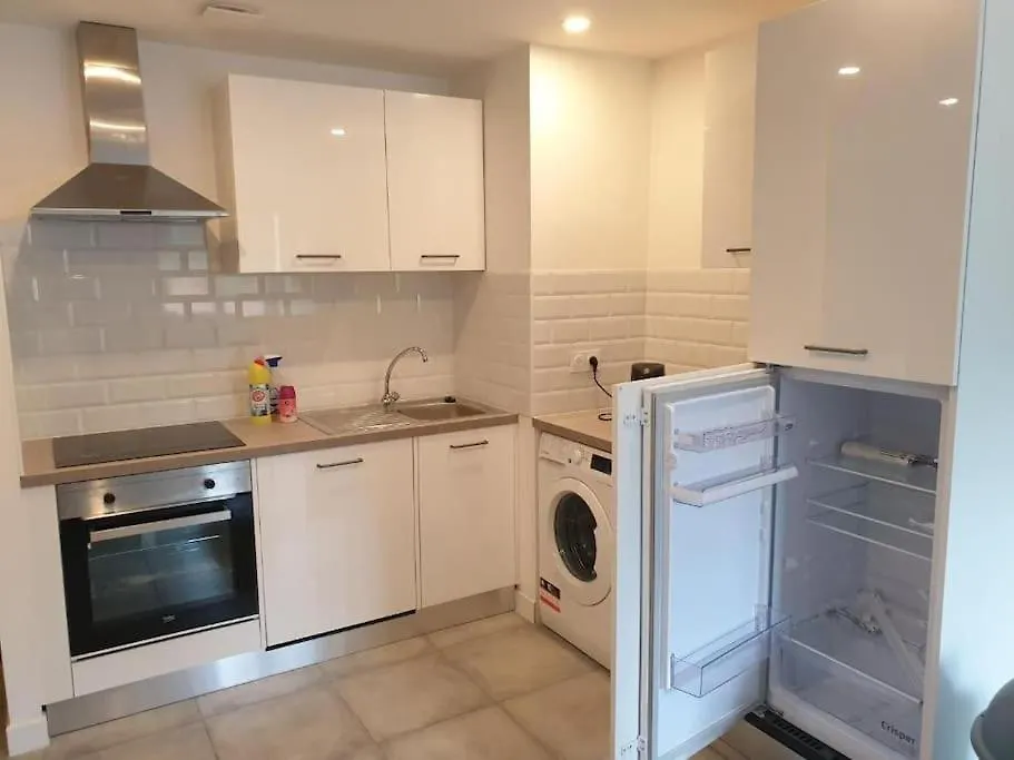 Apartment Grand Appartement, 2 Ou 3 Ou 4 Pieces, Tramway Sur Place, Proche Gare Sncf St Augustin 5 Min, Aeroport A 7 Min, Plage Ou Allianz Riviera 10 Min, Palais Nikaia 2 Min , Supermarche Sur Place, Parking Possible Si Disponible Ou Payant A 1000 Metre Nice France