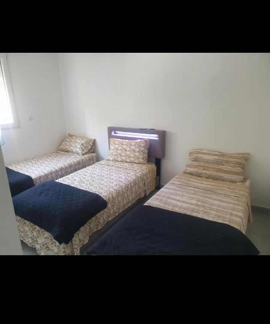 Grand Appartement, 2 Ou 3 Ou 4 Pieces, Tramway Sur Place, Proche Gare Sncf St Augustin 5 Min, Aeroport A 7 Min, Plage Ou Allianz Riviera 10 Min, Palais Nikaia 2 Min , Supermarche Sur Place, Parking Possible Si Disponible Ou Payant A 1000 Metre Nice