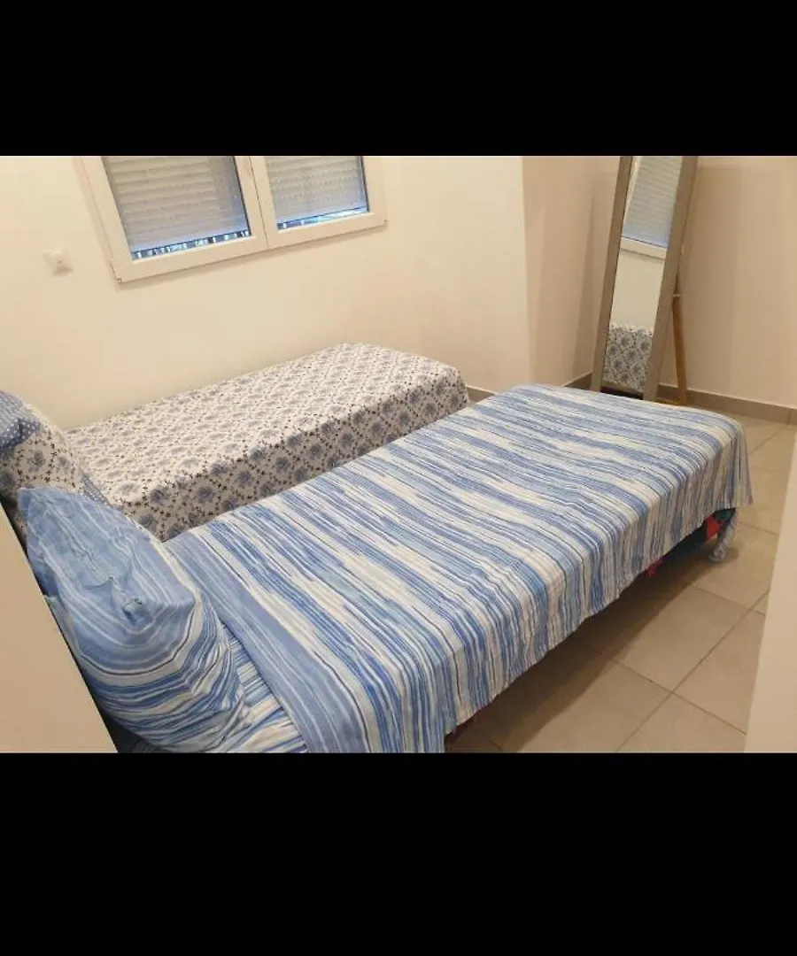 Grand Appartement, 2 Ou 3 Ou 4 Pieces, Tramway Sur Place, Proche Gare Sncf St Augustin 5 Min, Aeroport A 7 Min, Plage Ou Allianz Riviera 10 Min, Palais Nikaia 2 Min , Supermarche Sur Place, Parking Possible Si Disponible Ou Payant A 1000 Metre Nice Apartment