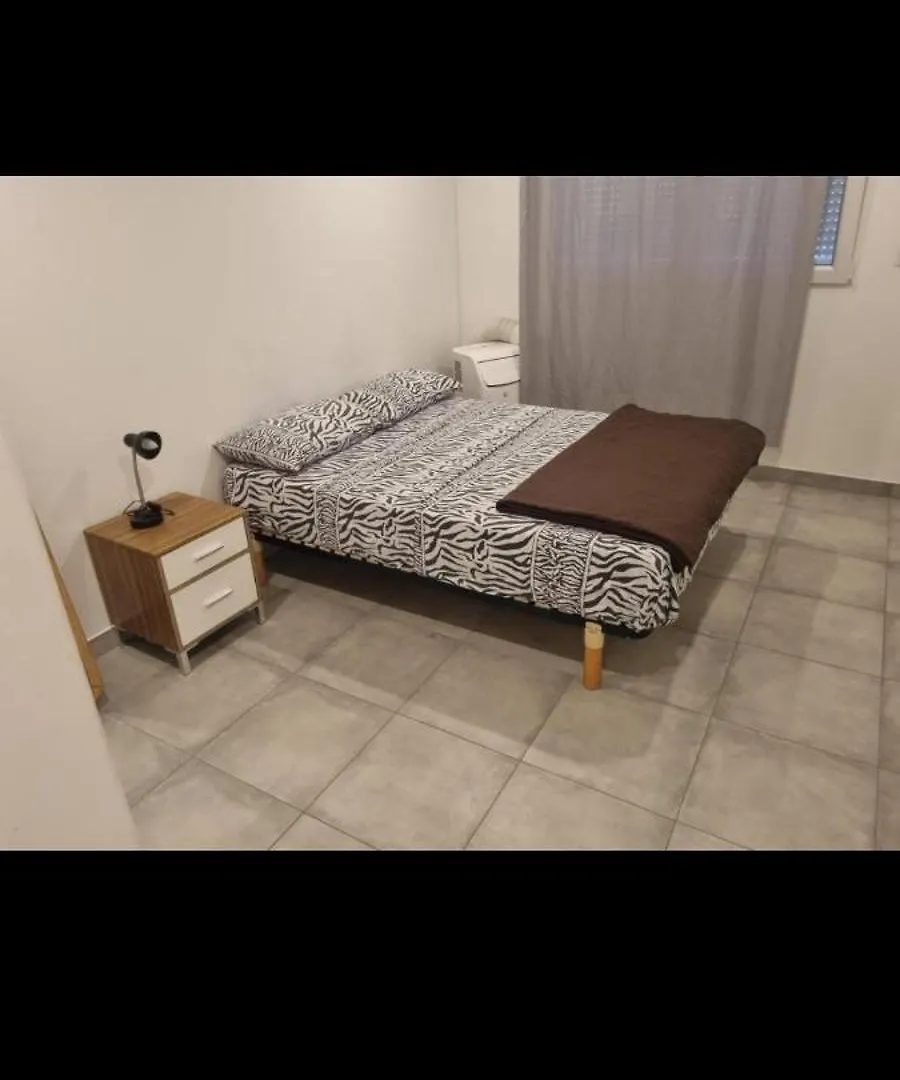 Grand Appartement, 2 Ou 3 Ou 4 Pieces, Tramway Sur Place, Proche Gare Sncf St Augustin 5 Min, Aeroport A 7 Min, Plage Ou Allianz Riviera 10 Min, Palais Nikaia 2 Min , Supermarche Sur Place, Parking Possible Si Disponible Ou Payant A 1000 Metre Nice