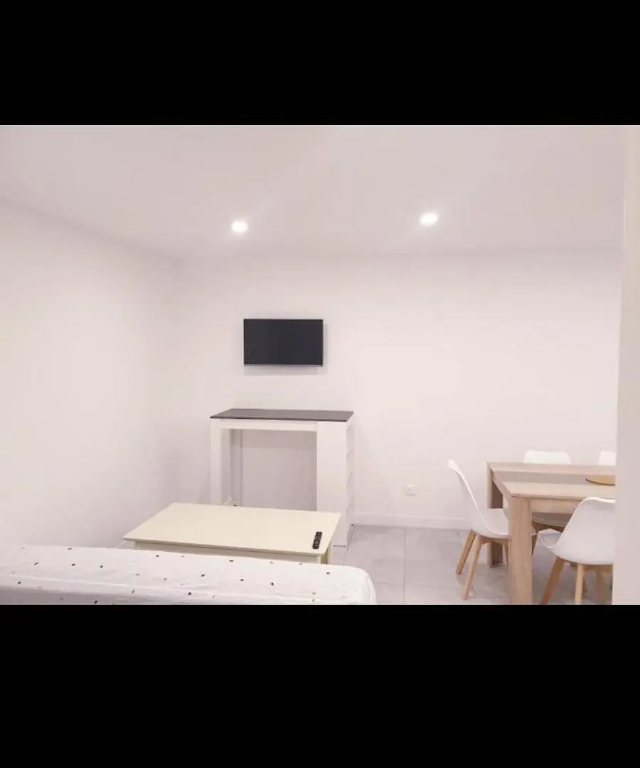 Apartment Grand Appartement, 2 Ou 3 Ou 4 Pieces, Tramway Sur Place, Proche Gare Sncf St Augustin 5 Min, Aeroport A 7 Min, Plage Ou Allianz Riviera 10 Min, Palais Nikaia 2 Min , Supermarche Sur Place, Parking Possible Si Disponible Ou Payant A 1000 Metre Nice