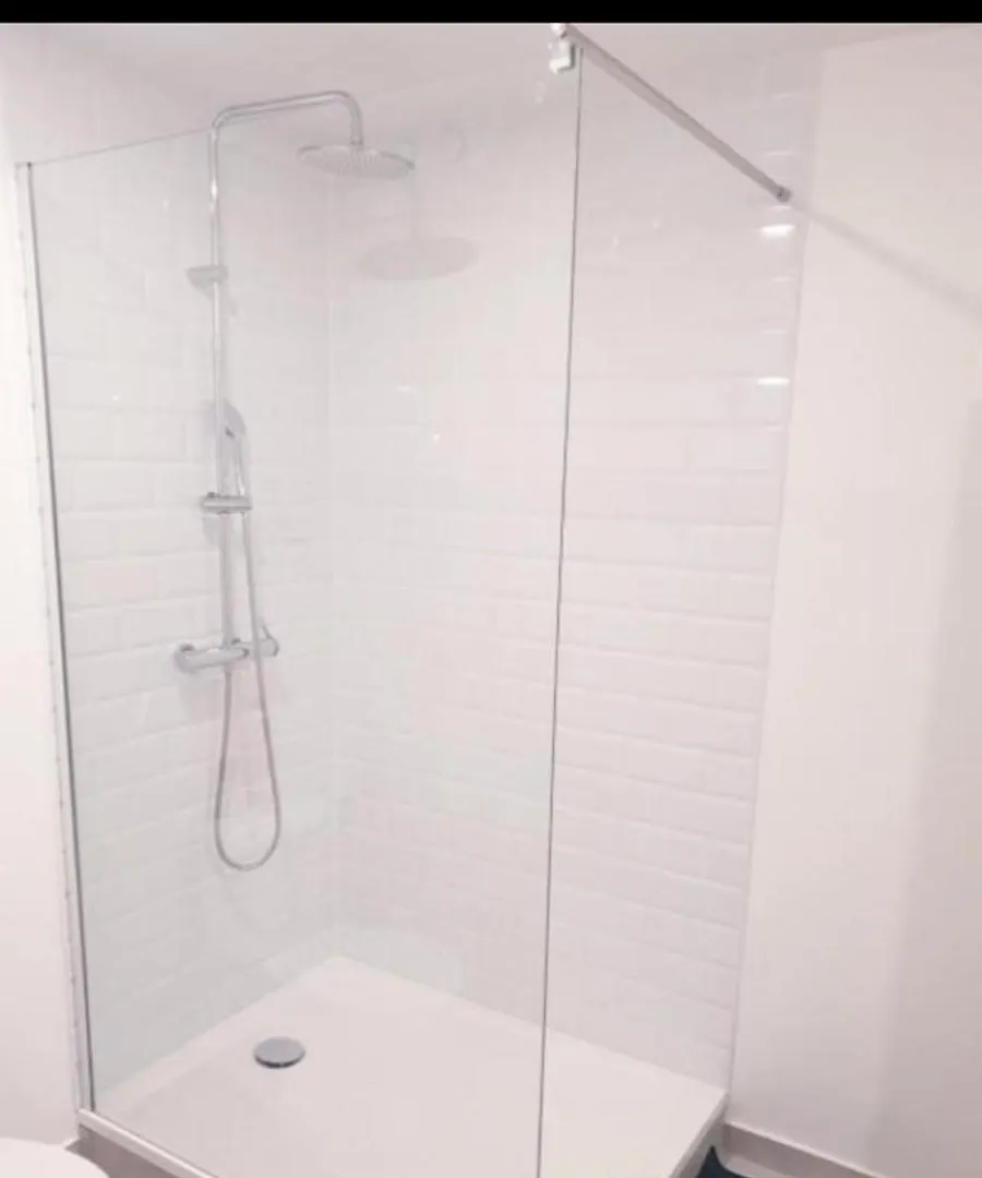 Apartment Grand Appartement, 2 Ou 3 Ou 4 Pieces, Tramway Sur Place, Proche Gare Sncf St Augustin 5 Min, Aeroport A 7 Min, Plage Ou Allianz Riviera 10 Min, Palais Nikaia 2 Min , Supermarche Sur Place, Parking Possible Si Disponible Ou Payant A 1000 Metre Nice France